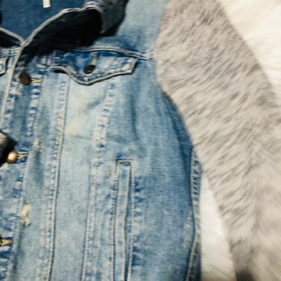 Free People Denim Jacket With Sweat Sleeves Size XS EUC - Picture 3 of 9